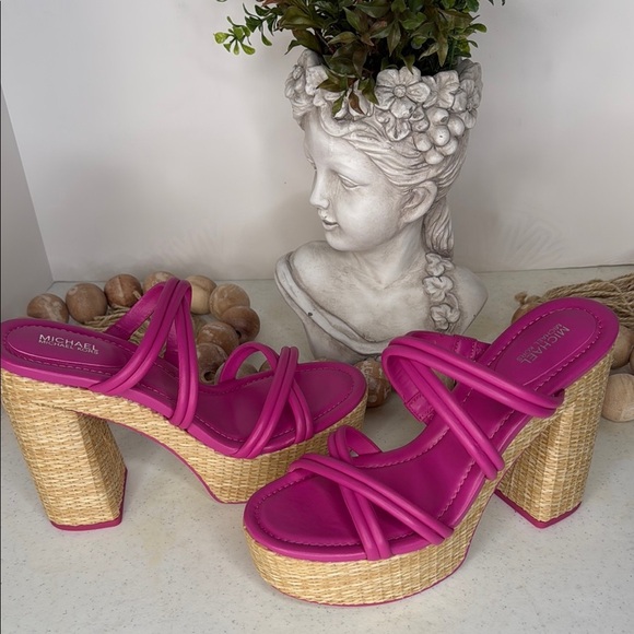 Michael Kors Women's Corrine Platform Heeled Sandal Sz 9 - Picture 2 of 10